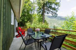 Nelson, What a view, 3 bedrms, 2 Baths, full kitchen
